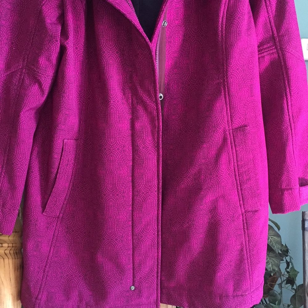 Coat - Picture 2 of 5